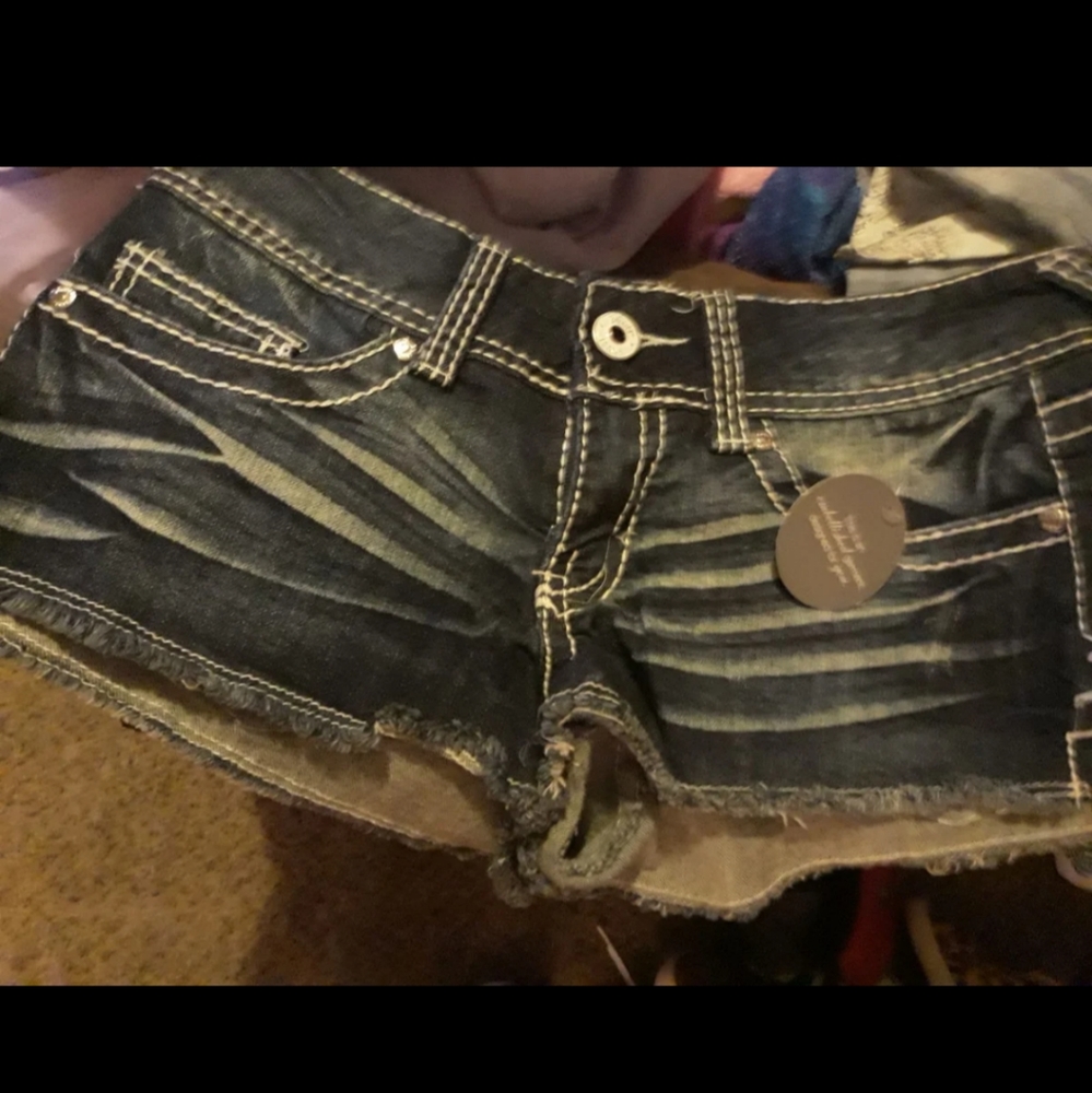 Vanity shorts - Picture 2 of 2
